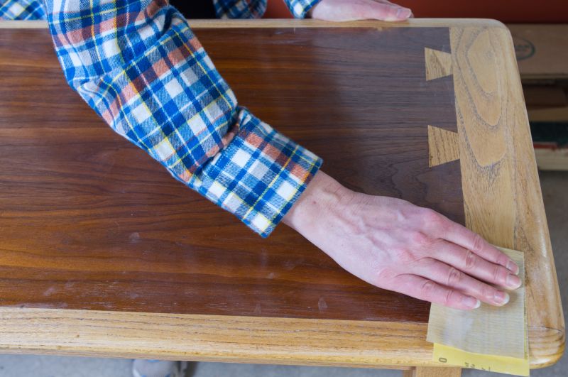 Table Refinishing Cost Insights — Cost of Table Refinishing